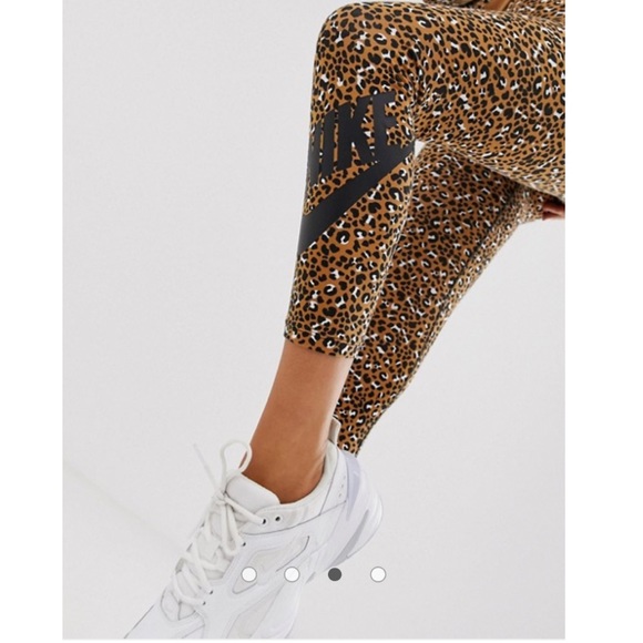 Nike Sportswear Animal / Leopard Print Leggings - Picture 4 of 11